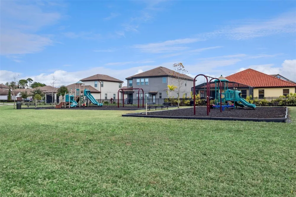181 LAZIO CIRCLE Debary, FL 32713