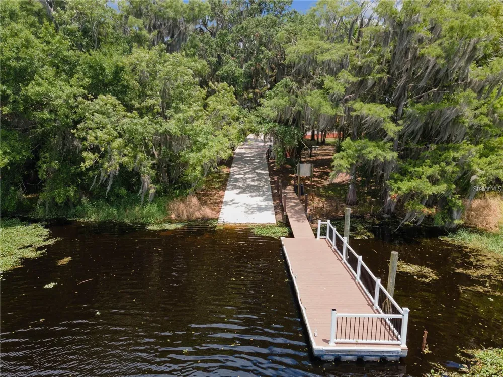 181 LAZIO CIRCLE Debary, FL 32713