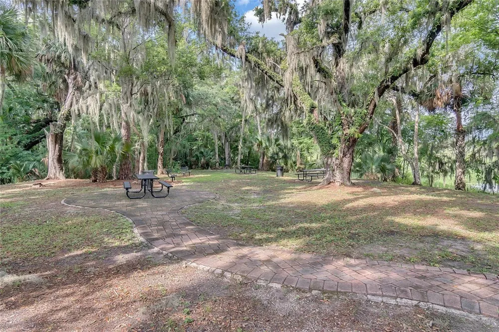 181 LAZIO CIRCLE Debary, FL 32713