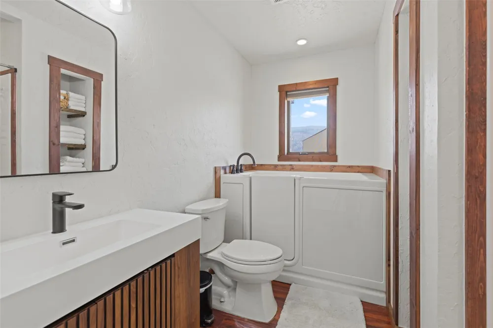 366 Slate Creek Road Silverthorne, CO 80498