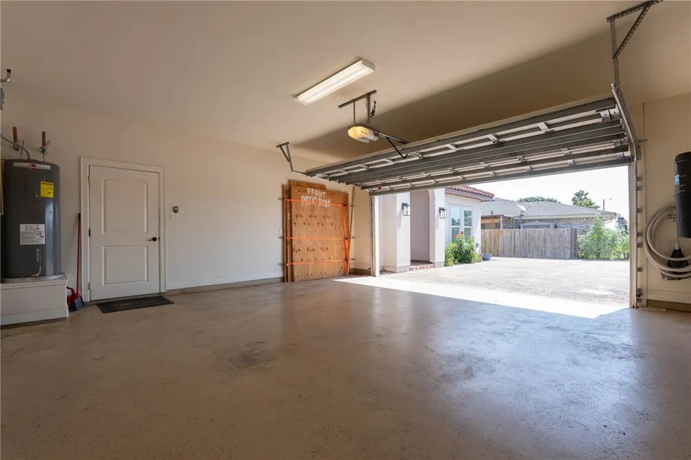 13918 Windjammer Drive Corpus Christi, TX 78418