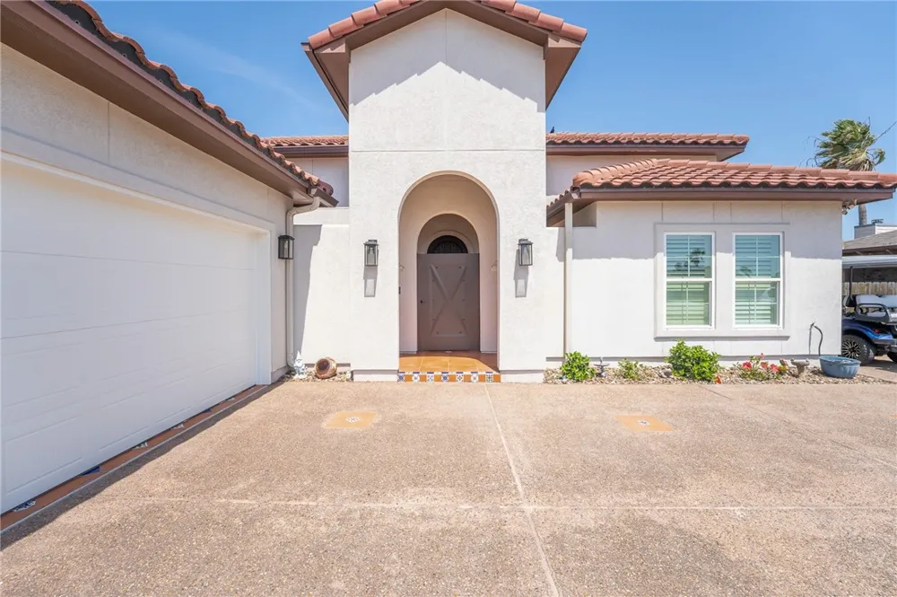 13918 Windjammer Drive Corpus Christi, TX 78418