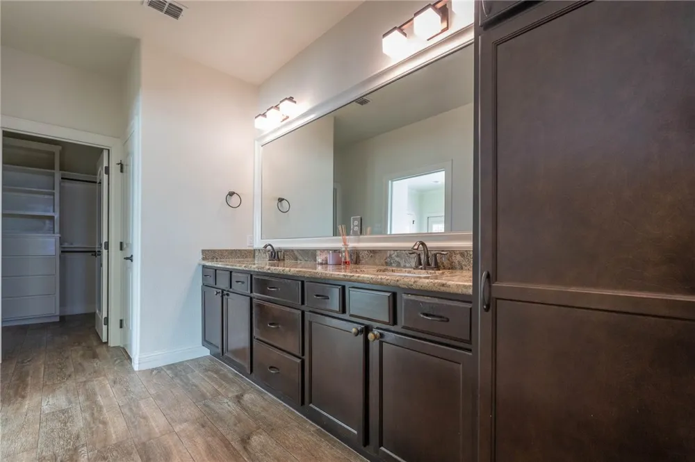 13918 Windjammer Drive Corpus Christi, TX 78418