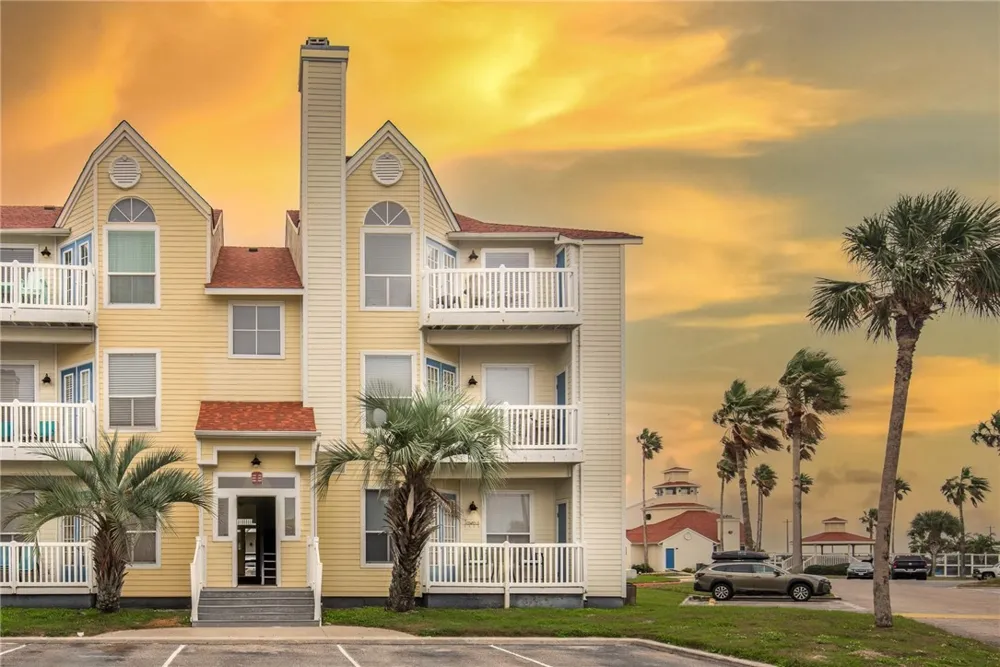 14721 WHITECAP BOULEVARD #180 Corpus Christi, TX 78418