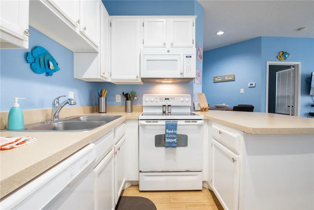 14721 WHITECAP BOULEVARD #180 Corpus Christi, TX 78418