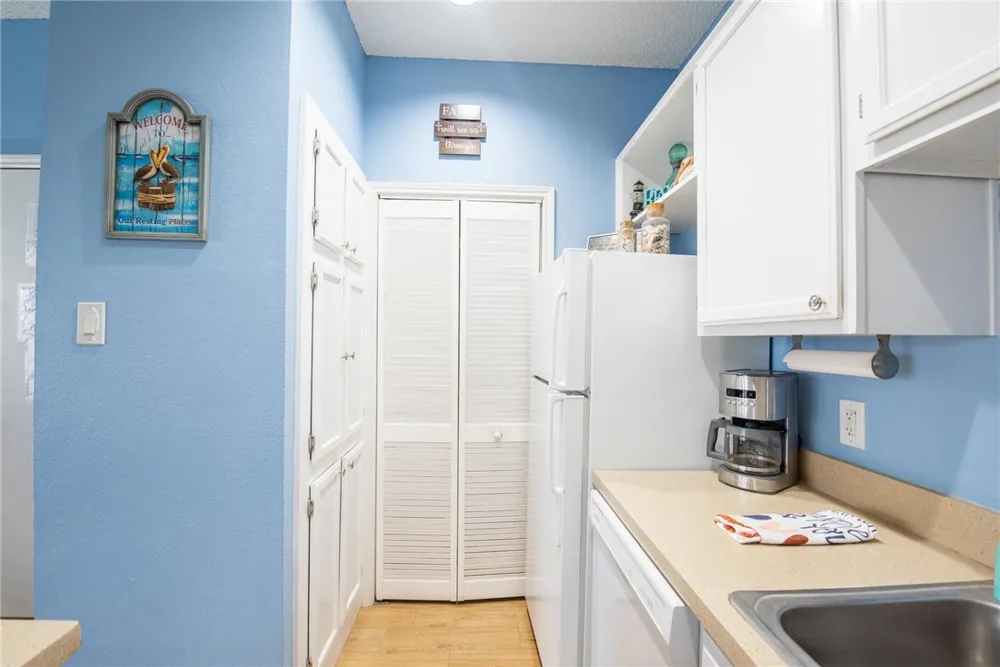 14721 WHITECAP BOULEVARD #180 Corpus Christi, TX 78418
