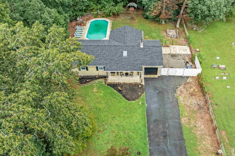 18 Pennsylvania Ave Dorothy, NJ 08317