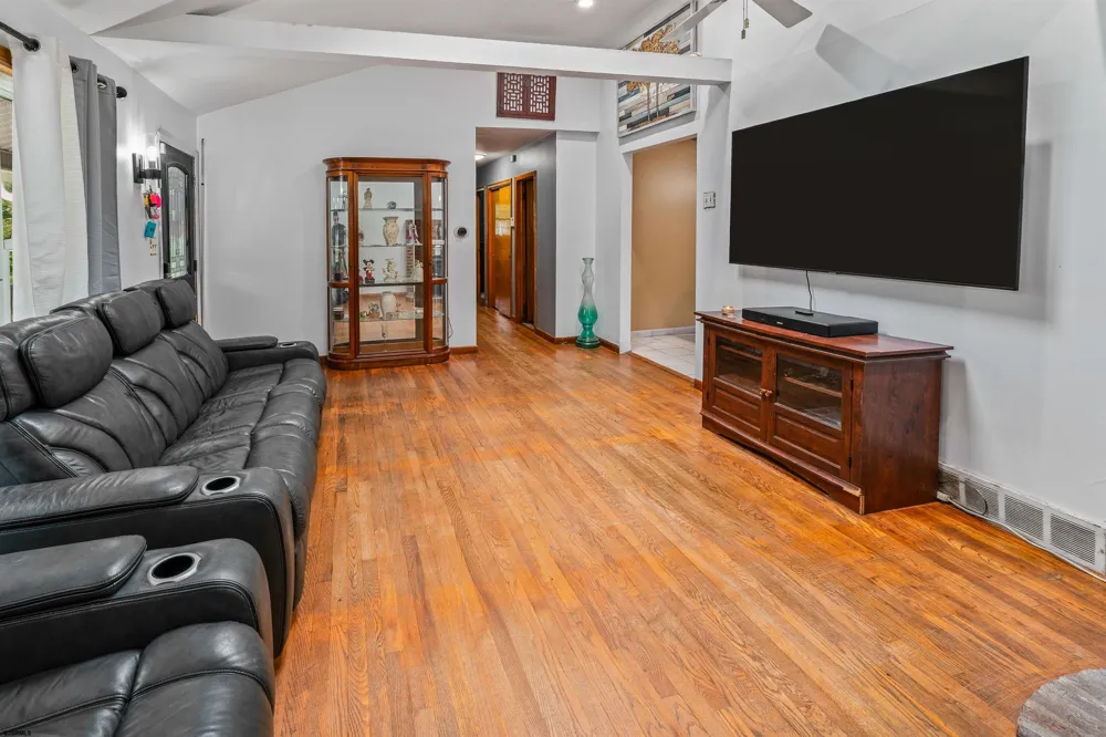 18 Pennsylvania Ave Dorothy, NJ 08317