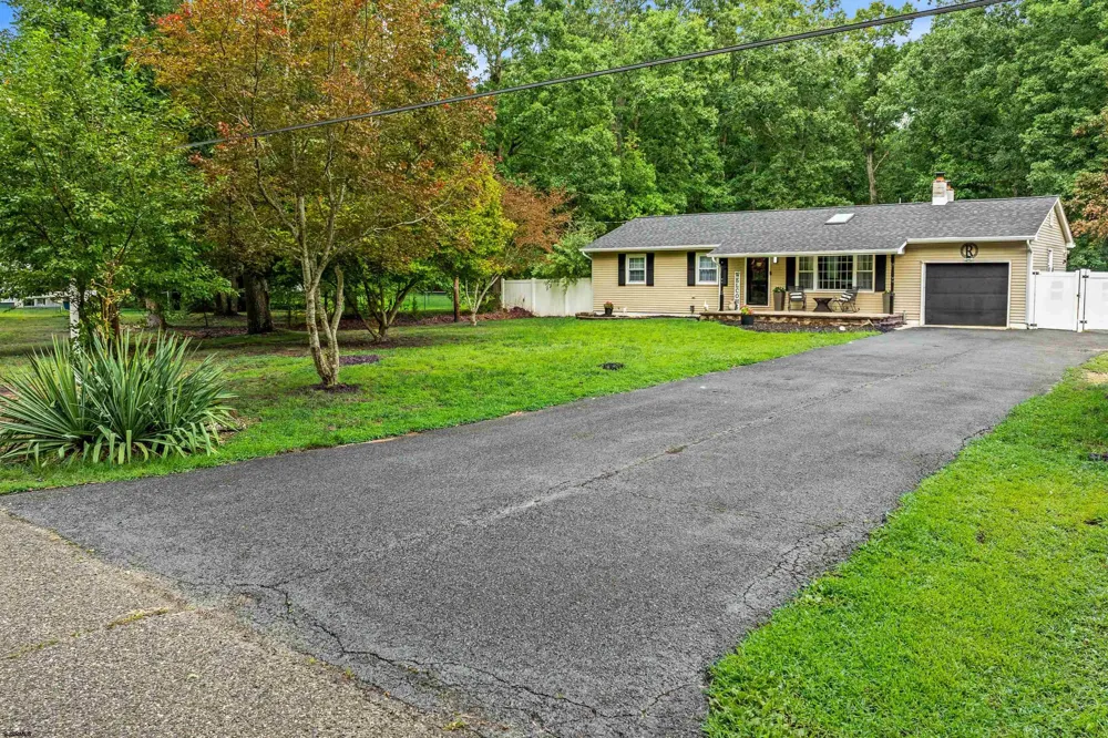 18 Pennsylvania Ave Dorothy, NJ 08317