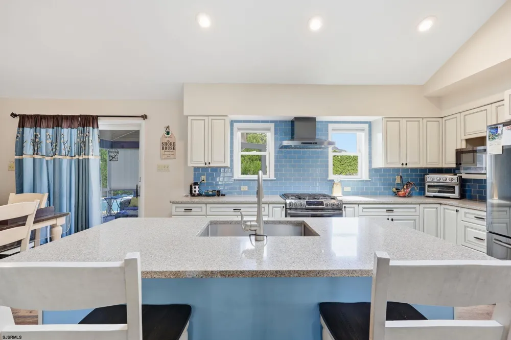 303 Knollwood Dr Egg Harbor Township, NJ 08234