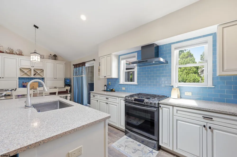 303 Knollwood Dr Egg Harbor Township, NJ 08234
