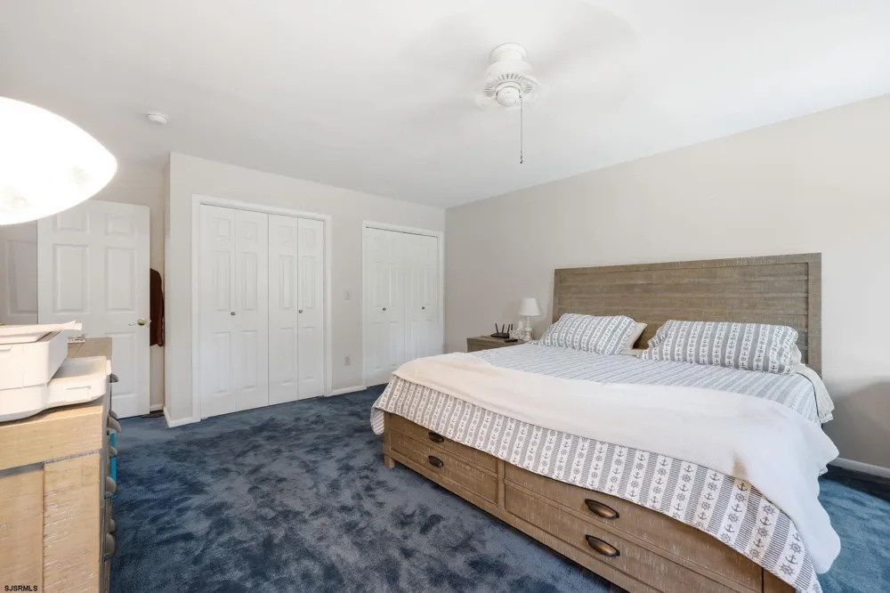 303 Knollwood Dr Egg Harbor Township, NJ 08234