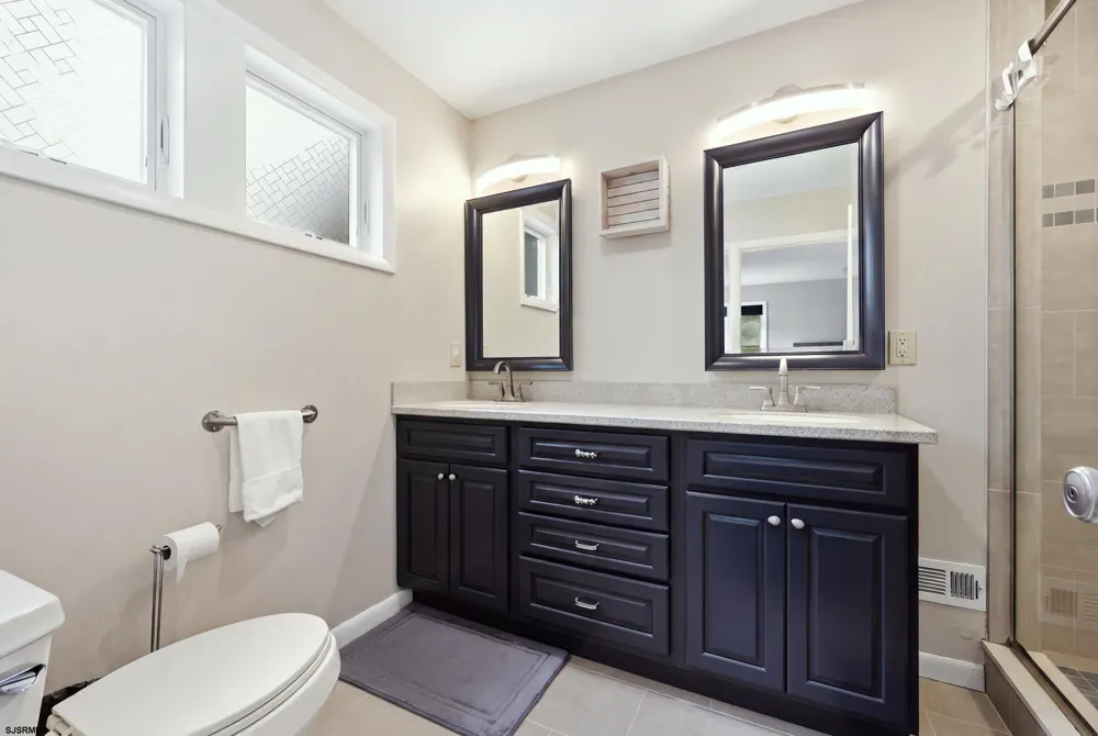 303 Knollwood Dr Egg Harbor Township, NJ 08234