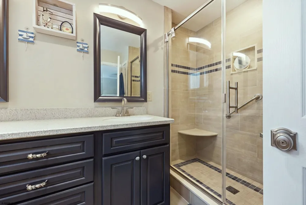303 Knollwood Dr Egg Harbor Township, NJ 08234