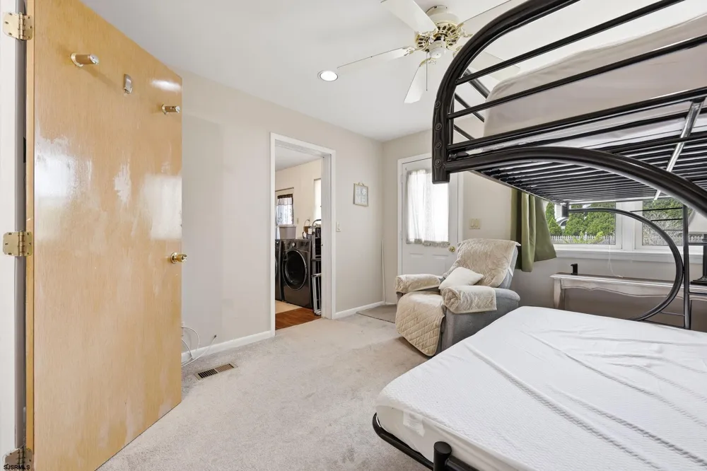 303 Knollwood Dr Egg Harbor Township, NJ 08234