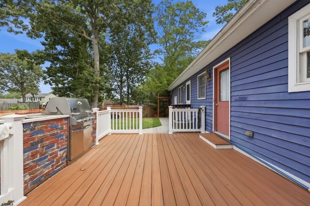 303 Knollwood Dr Egg Harbor Township, NJ 08234