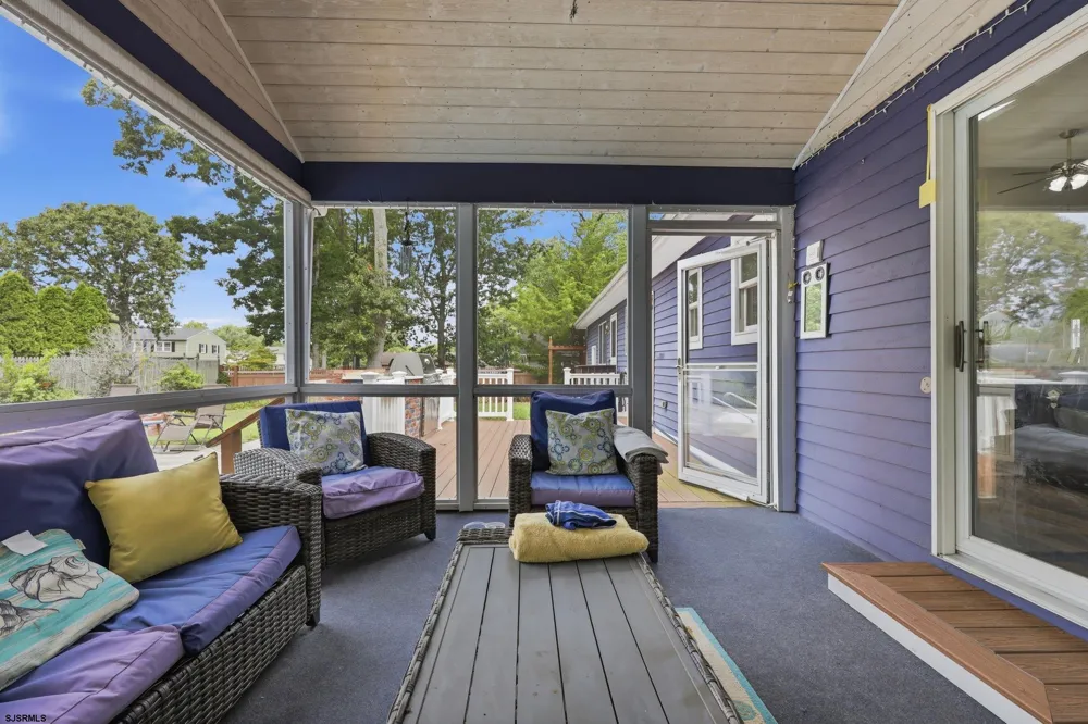 303 Knollwood Dr Egg Harbor Township, NJ 08234