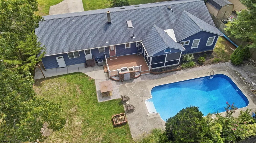 303 Knollwood Dr Egg Harbor Township, NJ 08234