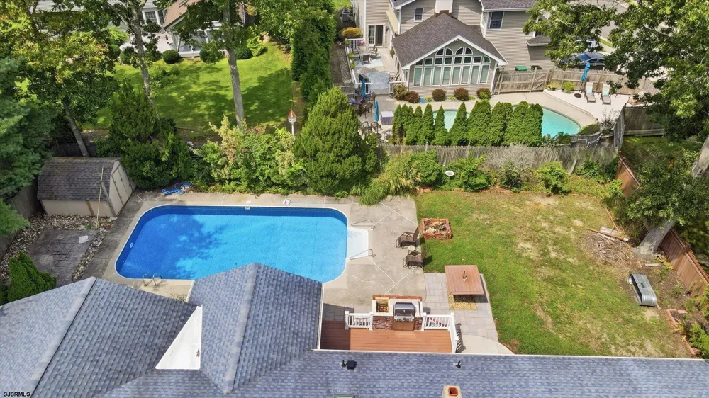 303 Knollwood Dr Egg Harbor Township, NJ 08234