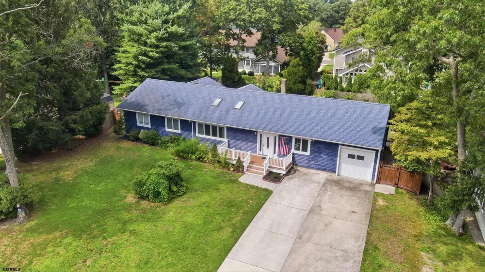 303 Knollwood Dr Egg Harbor Township, NJ 08234