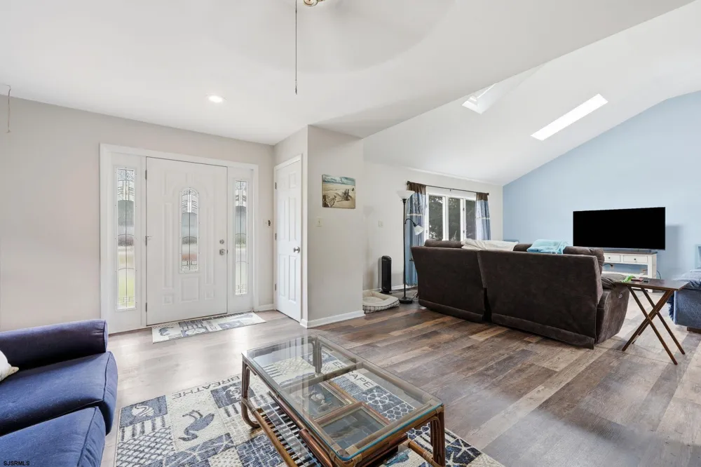 303 Knollwood Dr Egg Harbor Township, NJ 08234