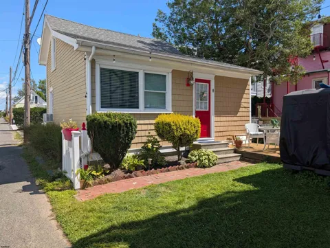 509 E 4th St Street