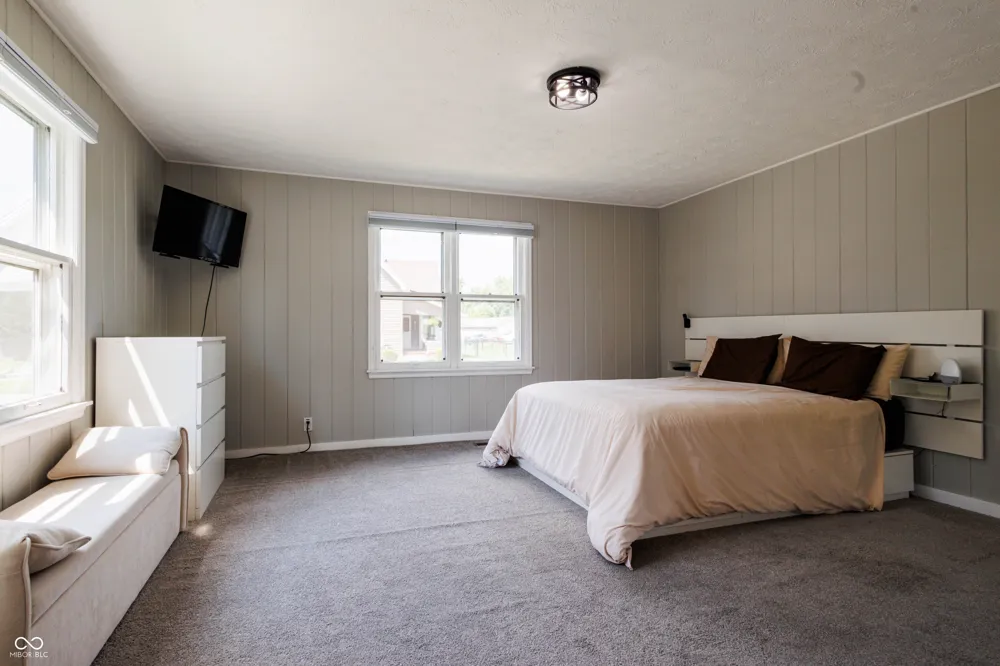 112 W Ohio Fortville, IN 46040