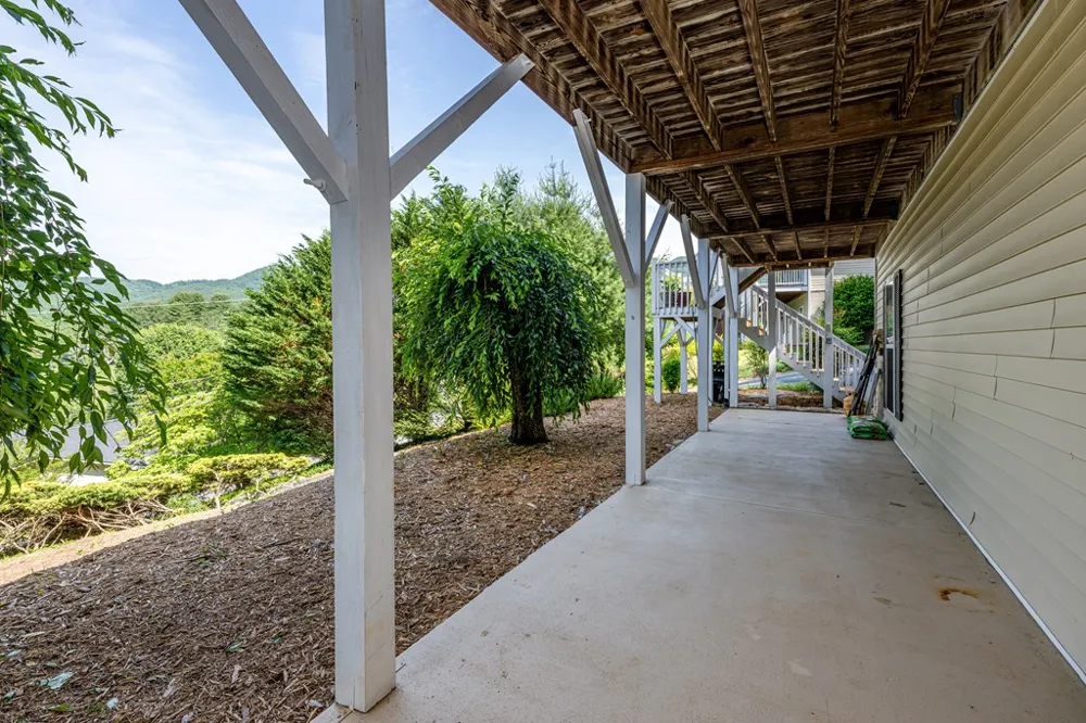 Mill Creek Road Franklin, NC 28734