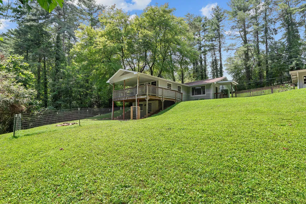 Coweeta Church Rd Otto, NC 28763