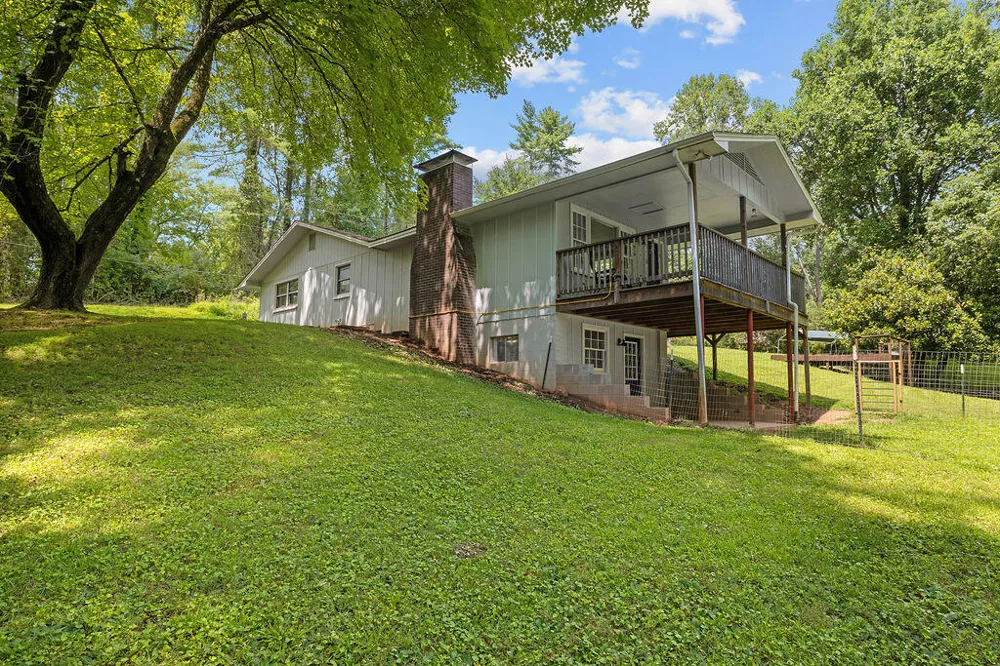 Coweeta Church Rd Otto, NC 28763
