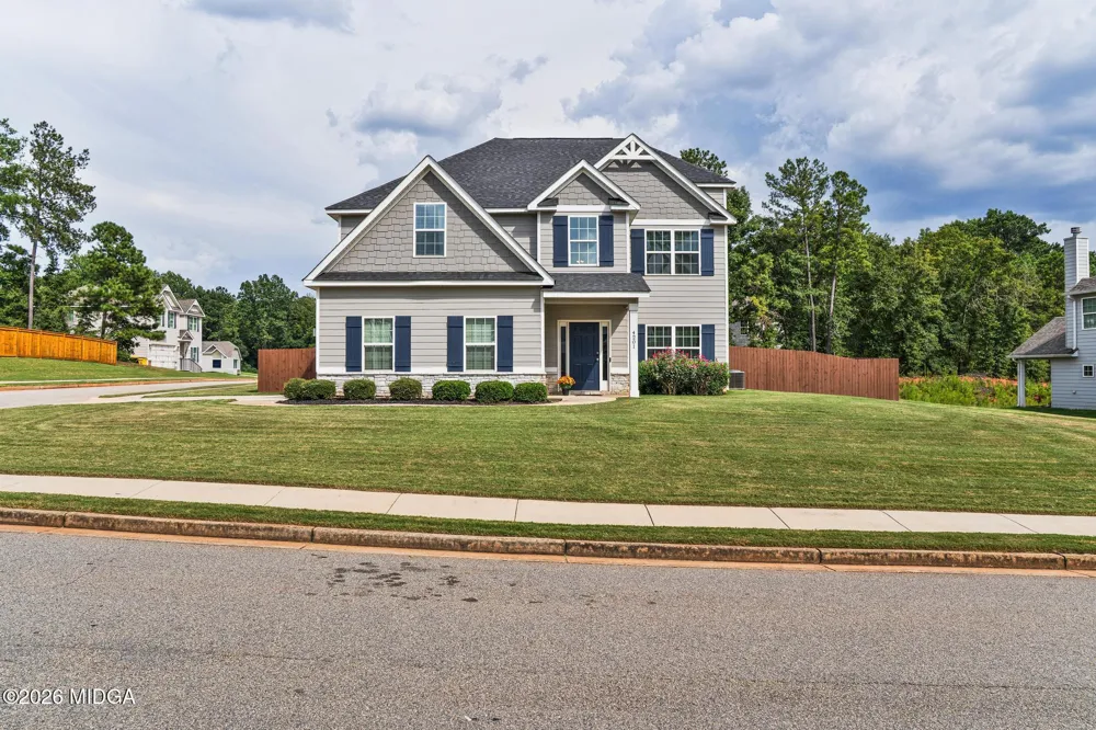 4201 Cornwall Drive Forsyth, GA 31029