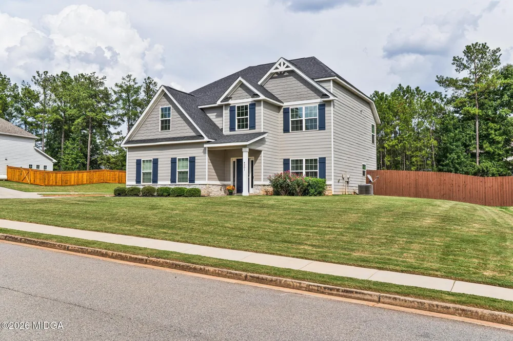 4201 Cornwall Drive Forsyth, GA 31029