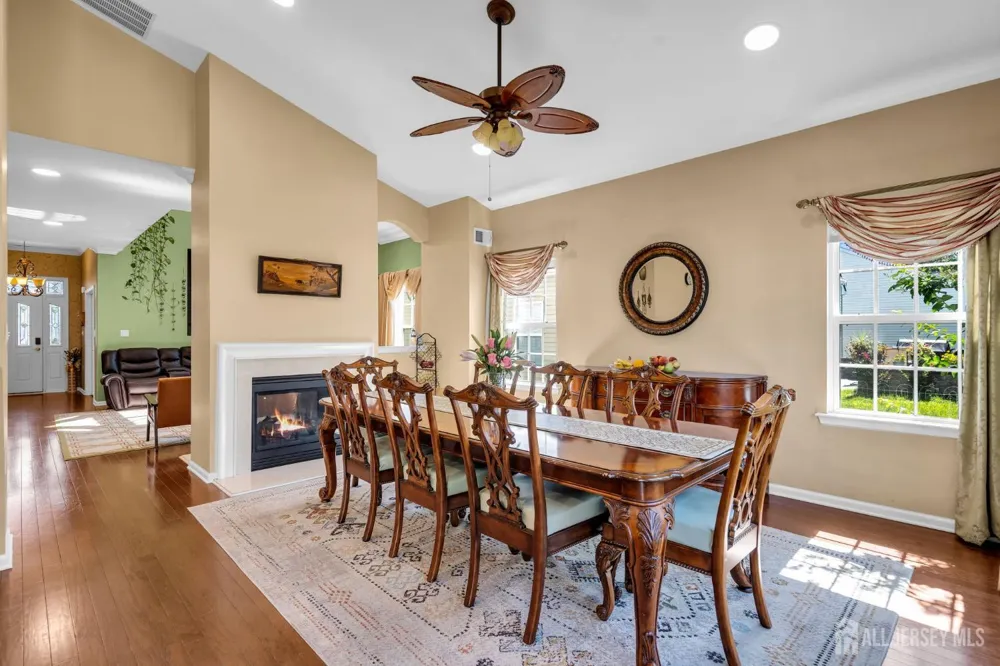 10 Nappa Court Monroe, NJ 08831
