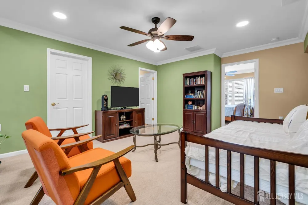 10 Nappa Court Monroe, NJ 08831