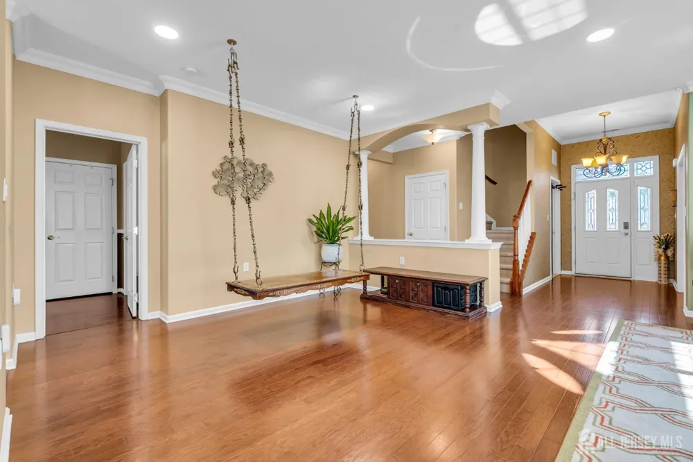 10 Nappa Court Monroe, NJ 08831