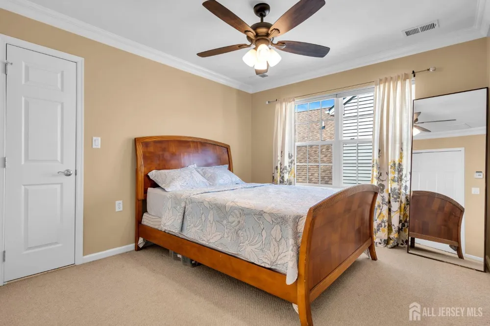 10 Nappa Court Monroe, NJ 08831