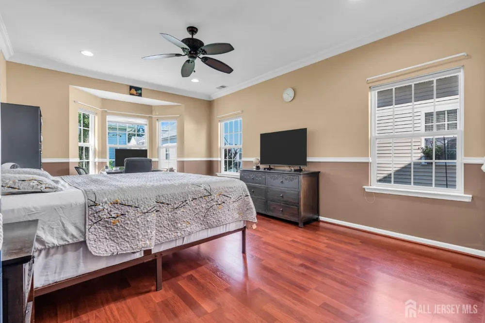 10 Nappa Court Monroe, NJ 08831