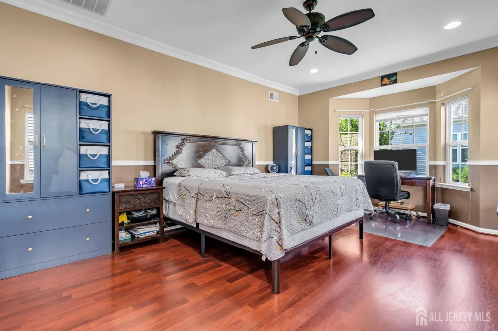 10 Nappa Court Monroe, NJ 08831