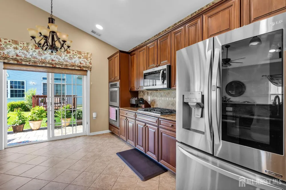 10 Nappa Court Monroe, NJ 08831