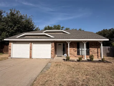 6206 Fernwood Drive