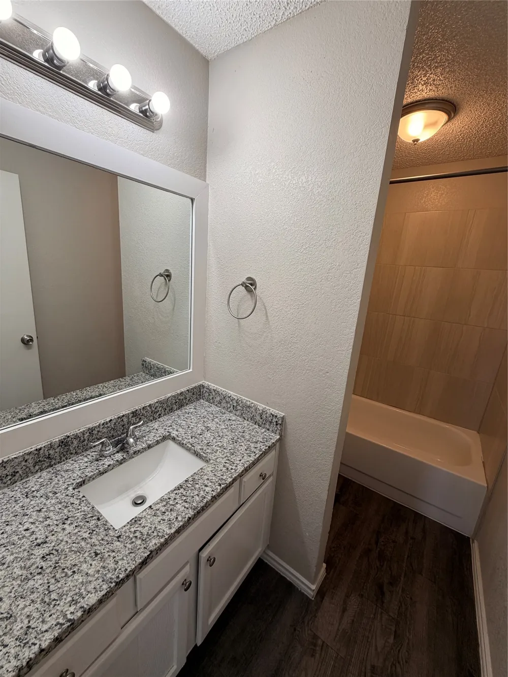 6206 Fernwood Drive Arlington, TX 76001