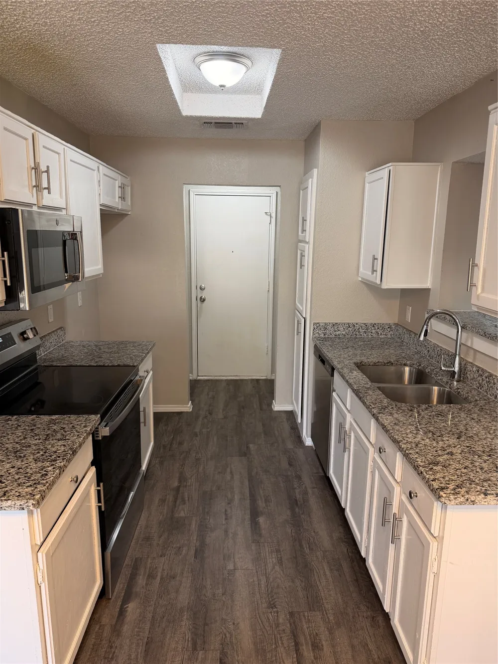 6206 Fernwood Drive Arlington, TX 76001