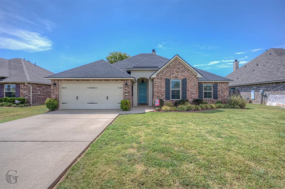 2395 Tallgrass Circle Bossier City, LA 71111