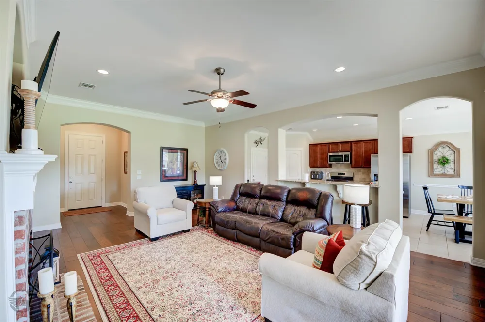 2395 Tallgrass Circle Bossier City, LA 71111