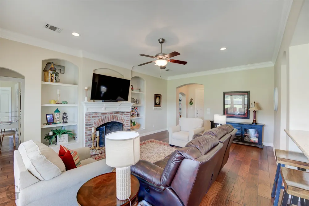 2395 Tallgrass Circle Bossier City, LA 71111