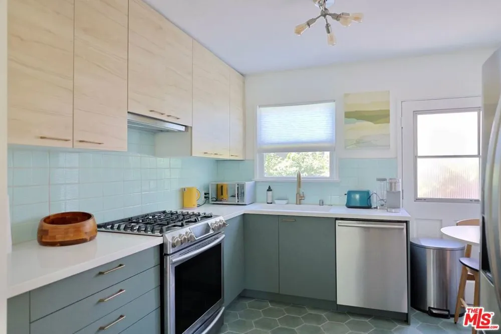 510 Venice Way Los Angeles, CA 90291