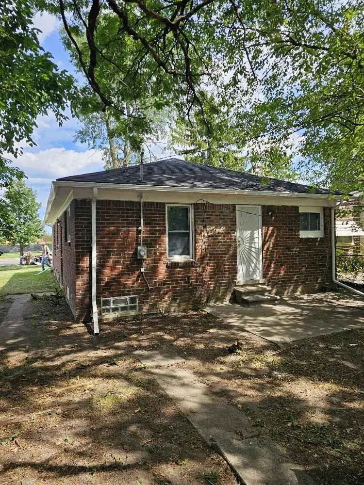 5130 Outer Drive E Detroit, MI 48234
