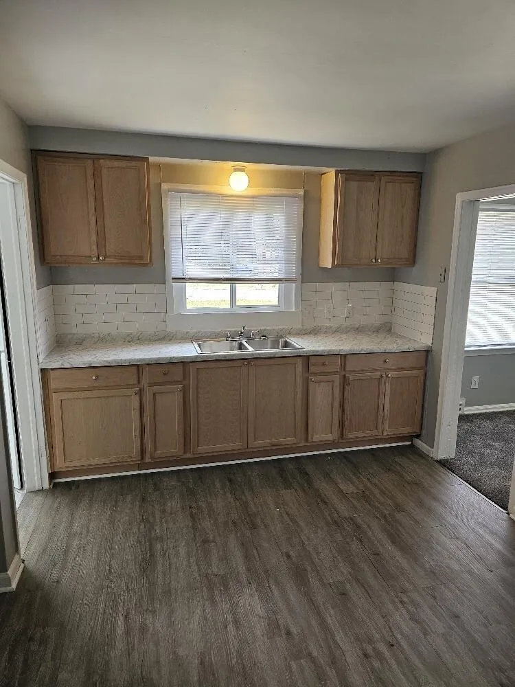 5130 Outer Drive E Detroit, MI 48234