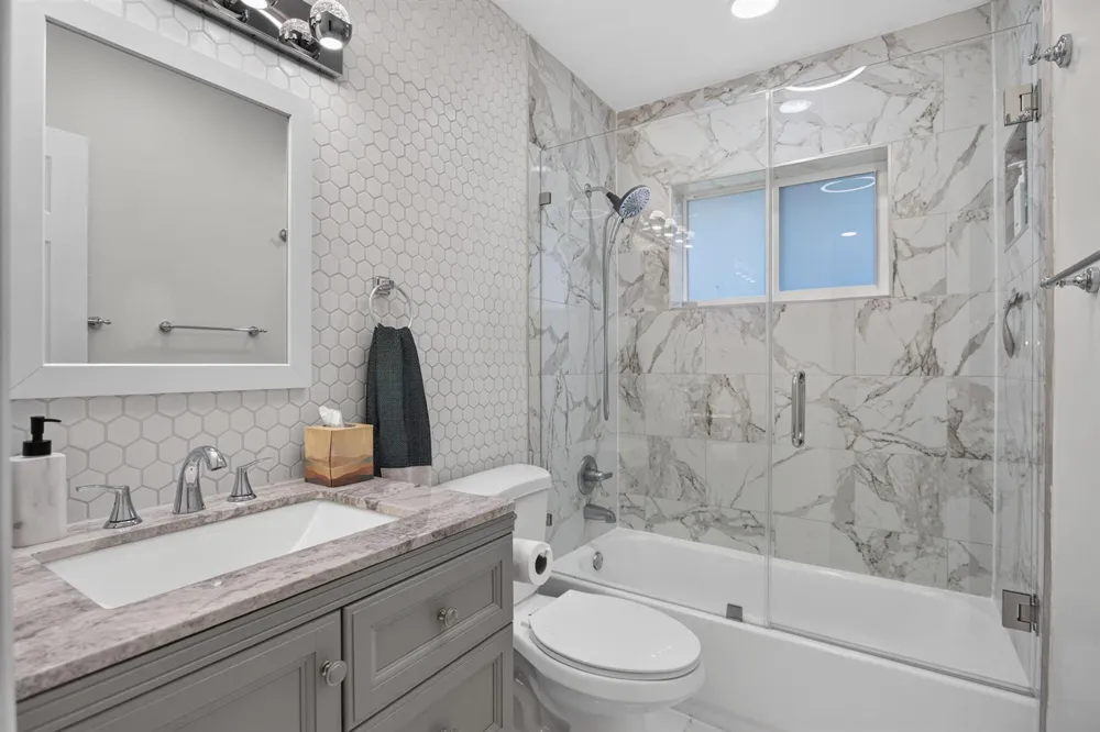 2400 NW 105TH TERRACE Coral Springs, FL 33065