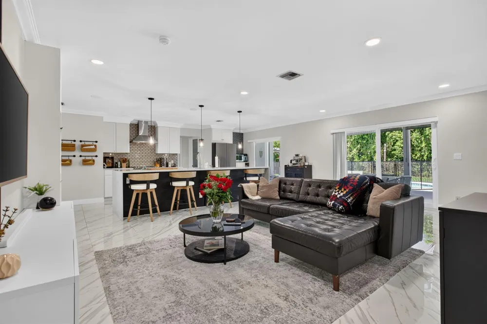 2400 NW 105TH TERRACE Coral Springs, FL 33065